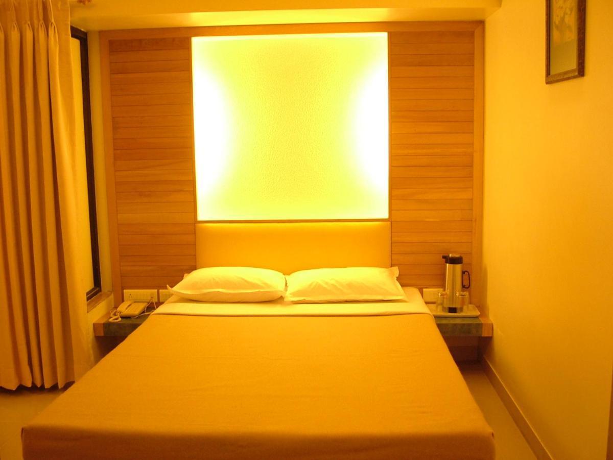 Hotel City Park, Solapur Exterior foto