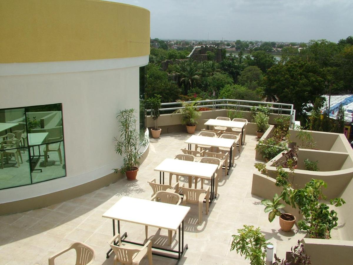 Hotel City Park, Solapur Exterior foto